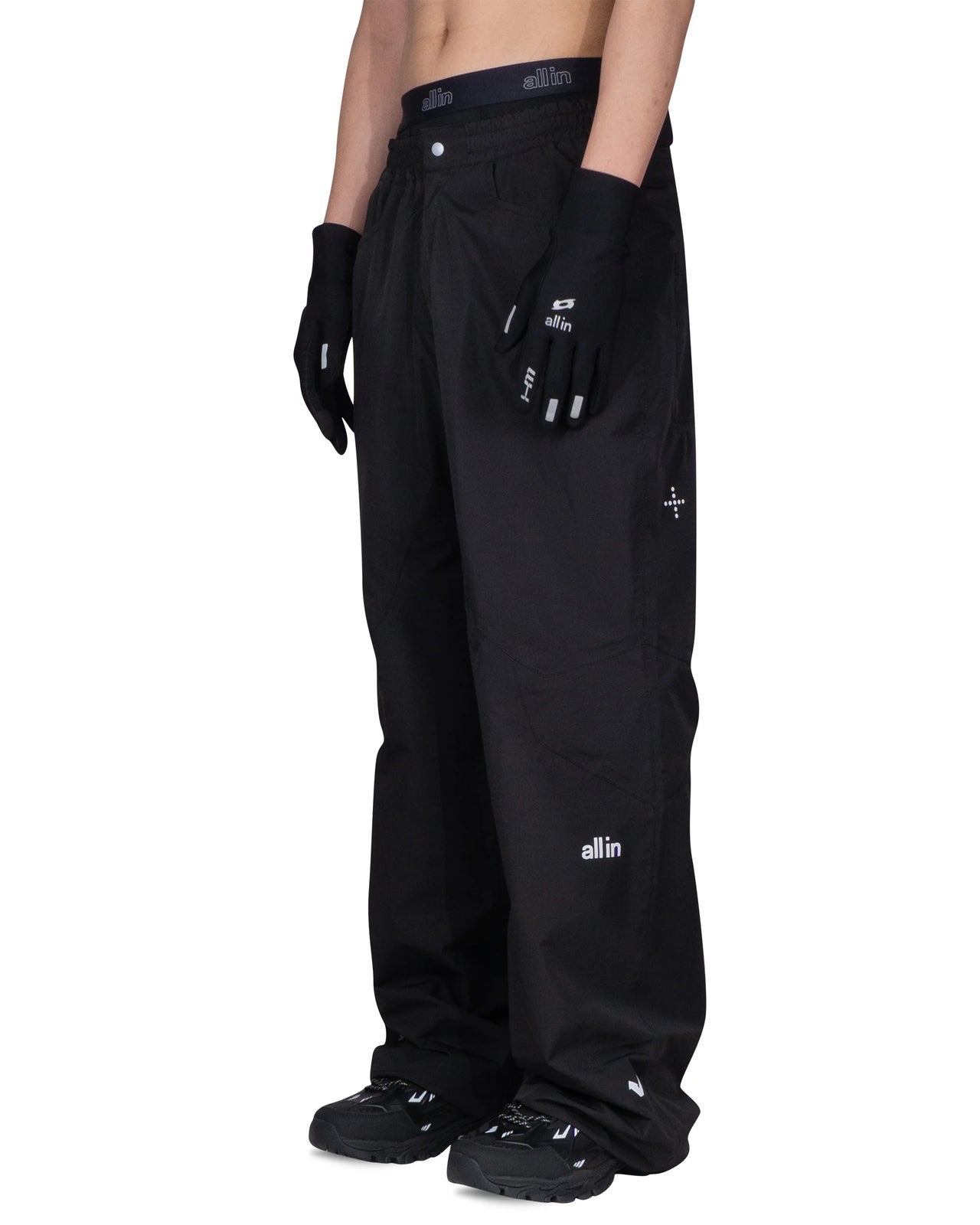 MOUNTAINEERING PANTS BLACK